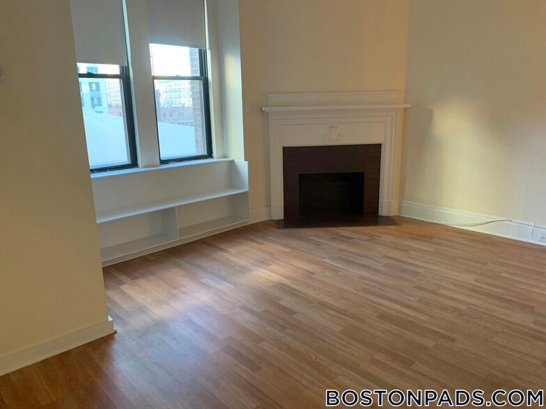 Building Photo - 62 Boylston St