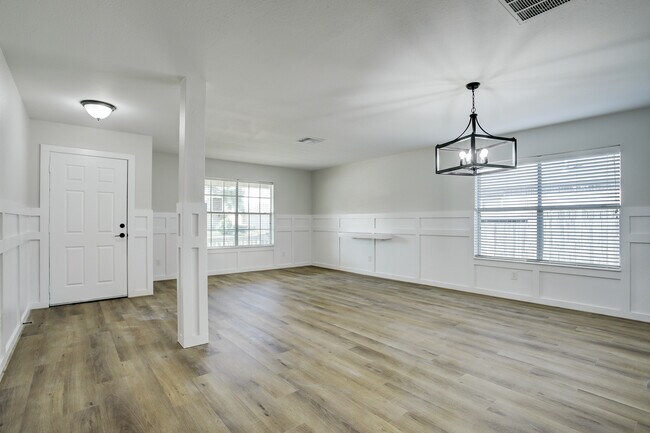 Building Photo - 3203 Wheatmeadow Ct