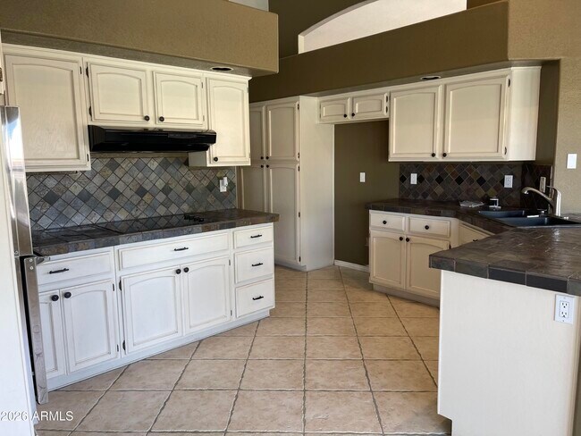 Building Photo - 6335 W Donald Dr