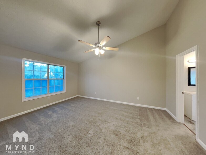 Building Photo - 801 Shore Dr
