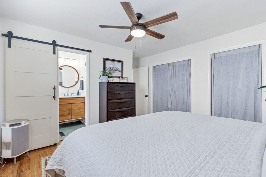 Building Photo - 1137 E 12th Ave