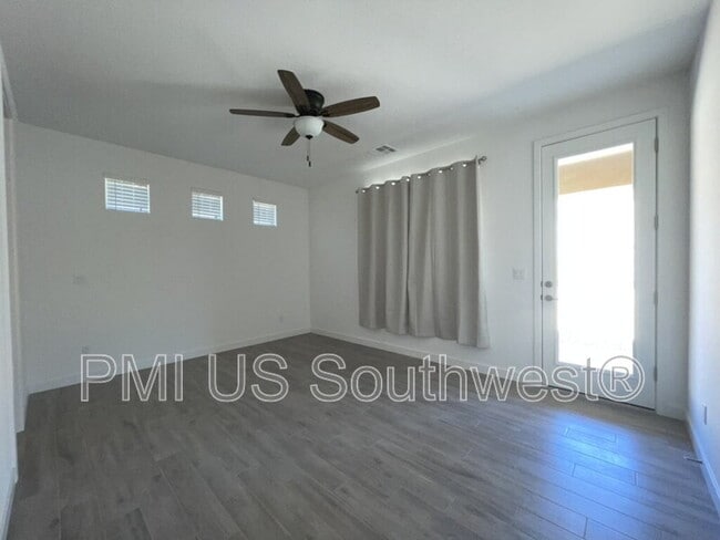 Building Photo - 3263 Secret Pass Canyon Dr