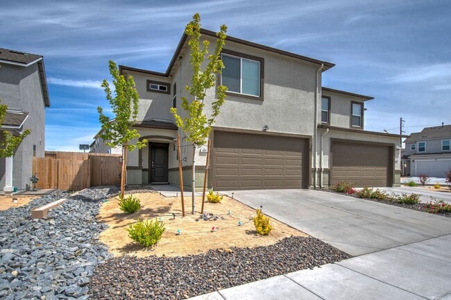 Building Photo - Terrific 4 bedroom available for rent - Al...