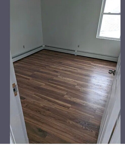 Building Photo - 1375 Newport Ave