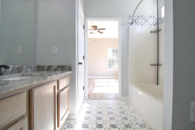 Building Photo - 7943 Audubon Dr
