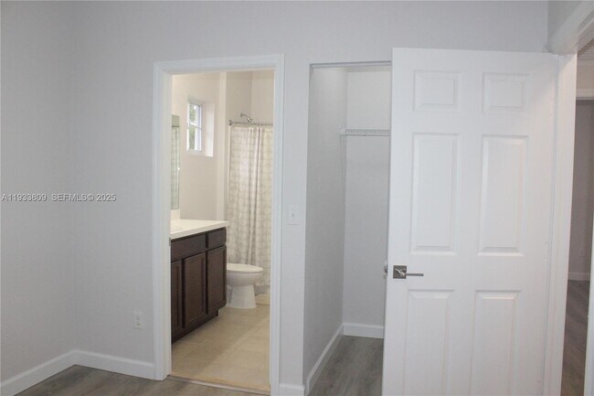 Building Photo - 3558 NW 29th Ct