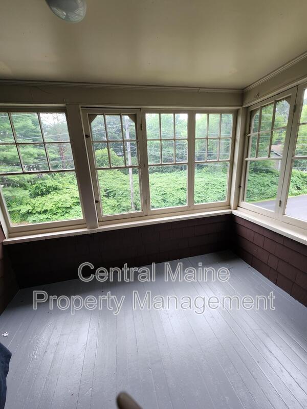 Building Photo - 156 Cottage St