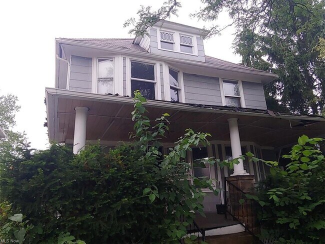Primary Photo - 2772 E 128th St