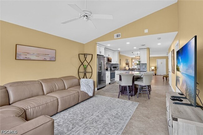 Building Photo - 8336 Charter Club Cir
