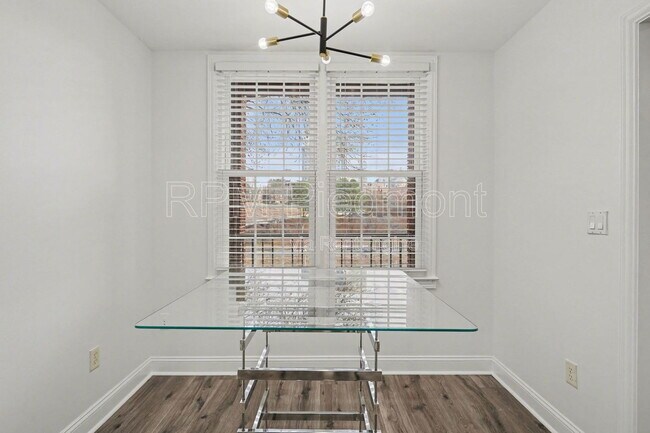 Building Photo - 1735 Peachtree St NW