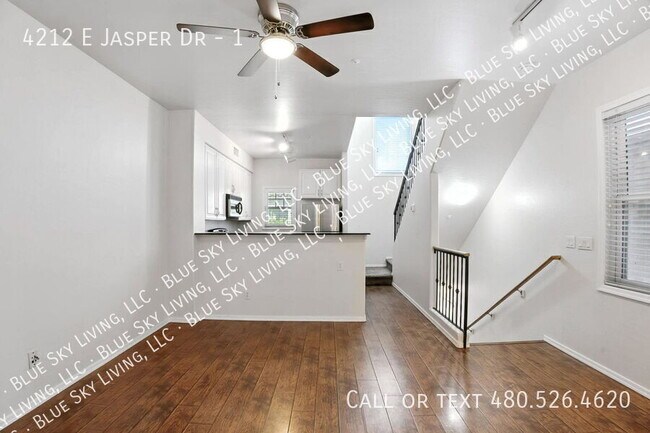 Building Photo - 4212 E Jasper Dr