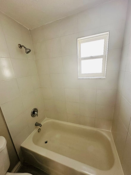 Building Photo - 1659 Union St W