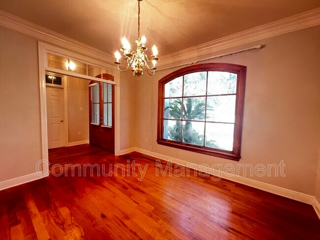 Building Photo - 6011 Riverbrook Dr