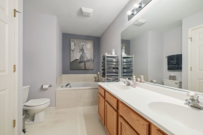 Building Photo - 23900 McMullin Cir