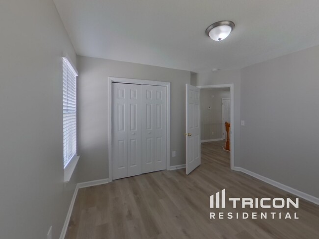 Building Photo - 20 Melrose Ct