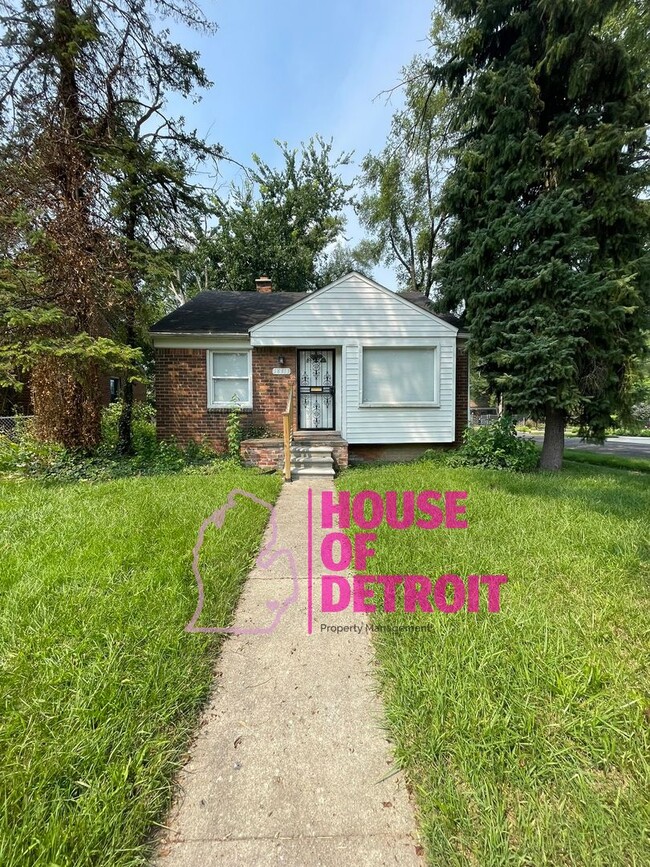 Primary Photo - Beautiful 3 Bedroom Single Family ~Summer ...