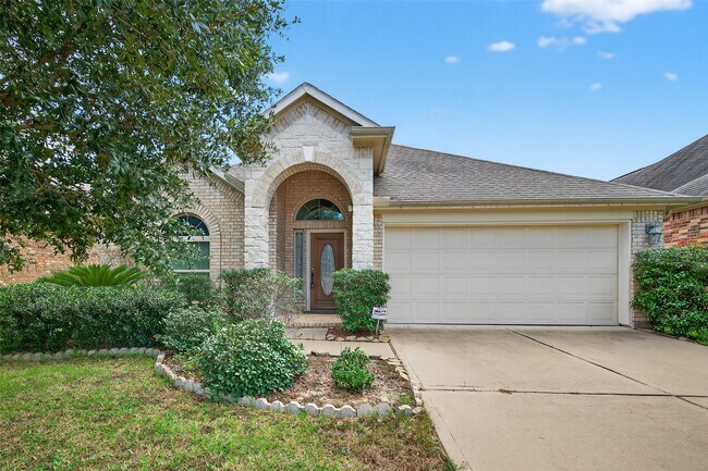 Primary Photo - 15918 Keystone Ridge Ln