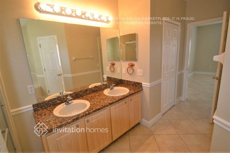 Building Photo - 236 Bedford Dr