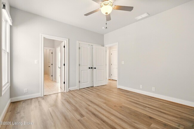 Building Photo - 6218 Mistflower Cir