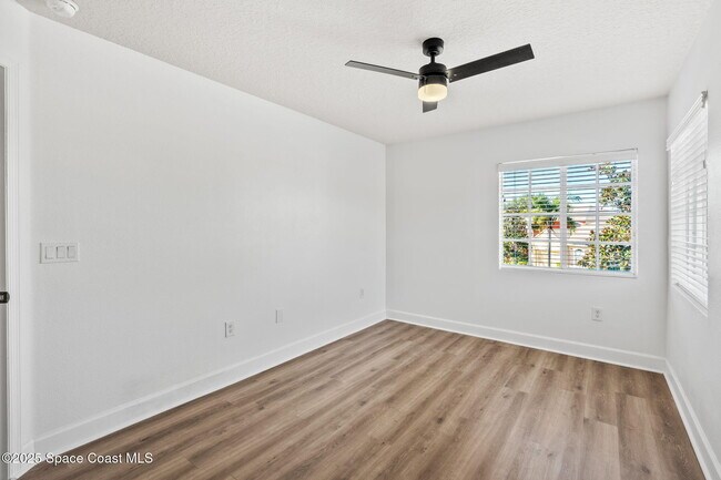 Building Photo - 3126 Arden Cir