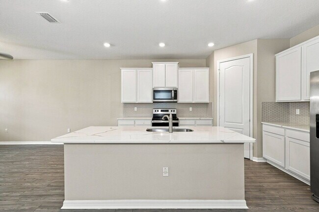 Building Photo - 11410 Cay Spruce Wy
