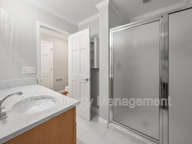 Building Photo - 4023 Arbor Way