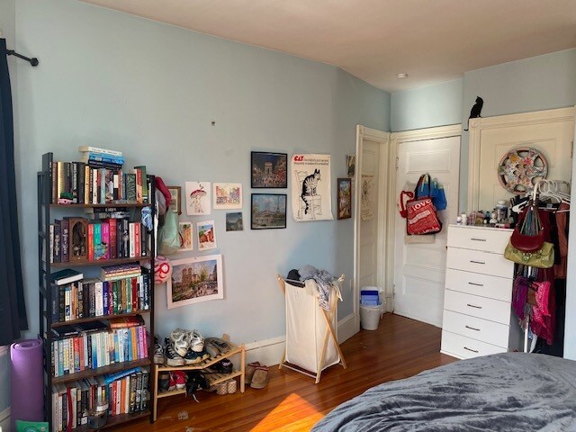 Building Photo - 161 Beacon St