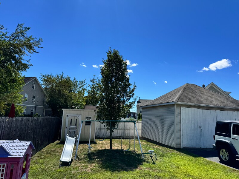 Building Photo - 19 Gooding St