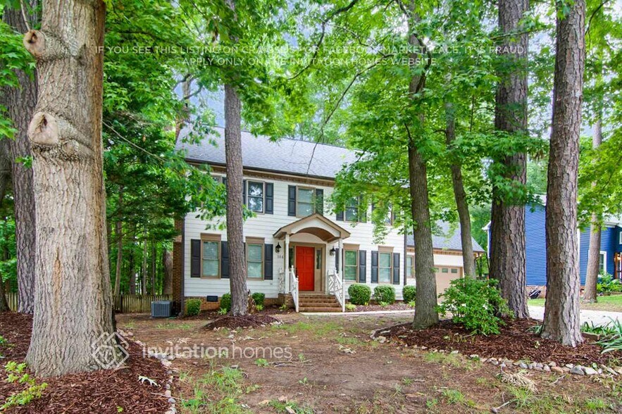 Primary Photo - 144 W Holding Ave