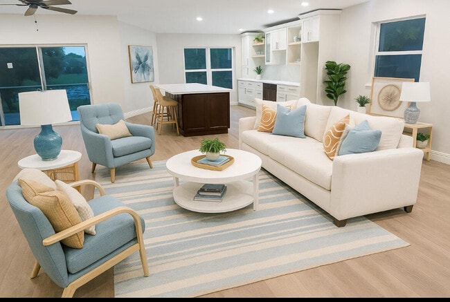 Building Photo - 1605 S Club Dr