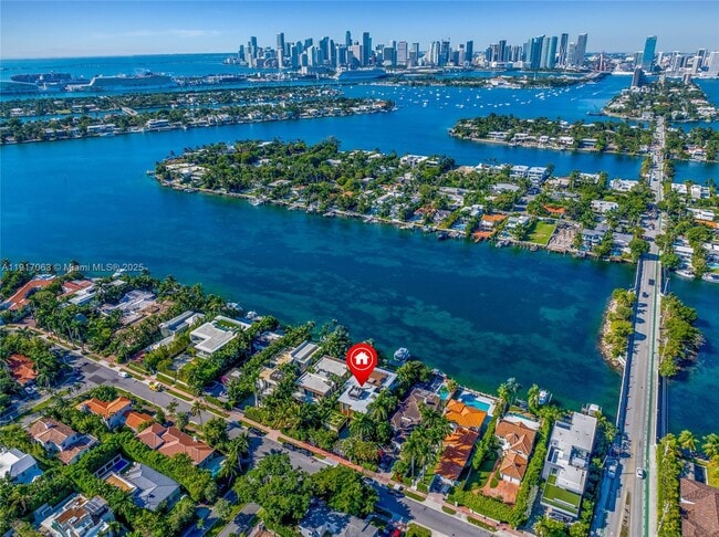 Building Photo - 200 W Rivo Alto Dr