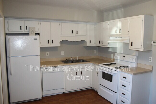 Building Photo - 21-B Anderson Ave