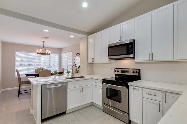 Building Photo - Terrific home in great Gilbert neighborhood!