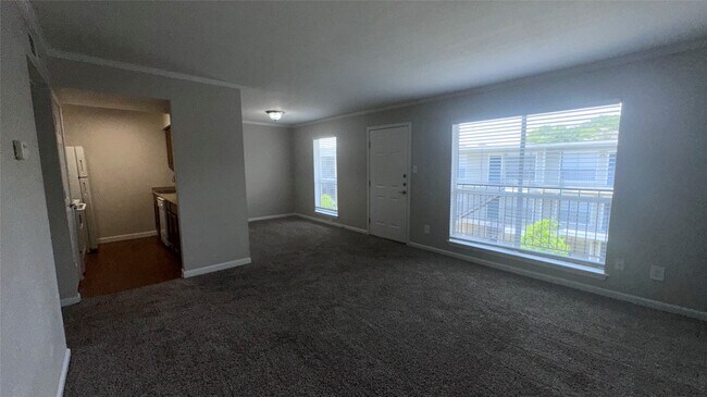 Building Photo - 2825 Bellefontaine Blvd