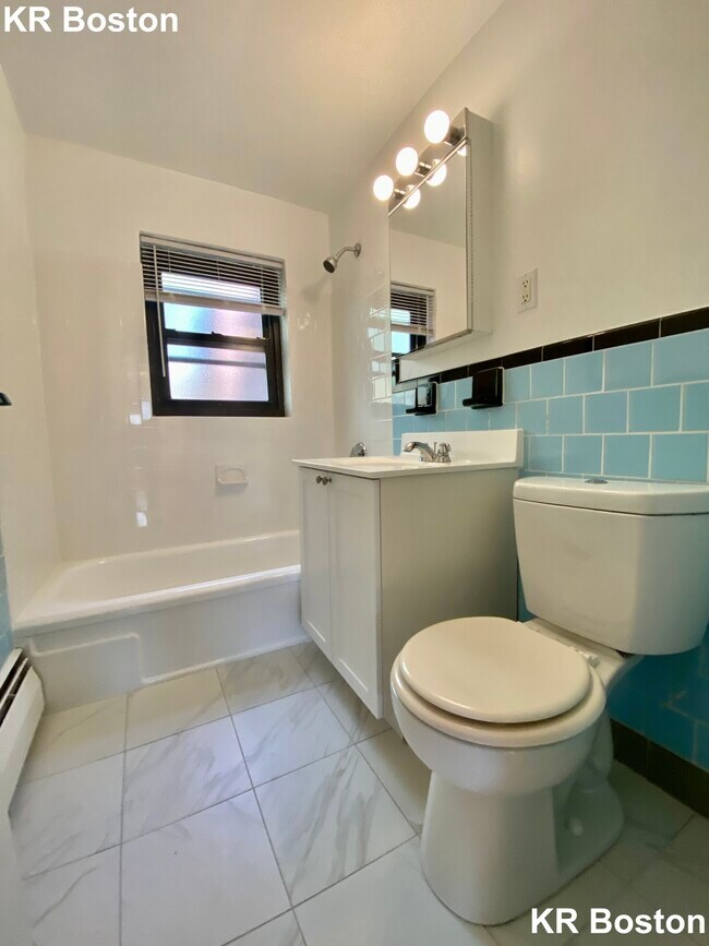 Building Photo - 16 Hurd Rd