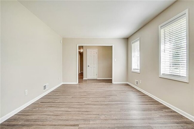 Building Photo - 4427 Sun Valley Blvd