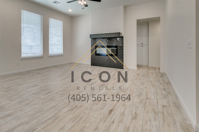 Building Photo - 809 S 2nd St