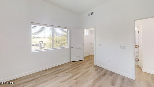 Building Photo - 9160 N 67th Ave