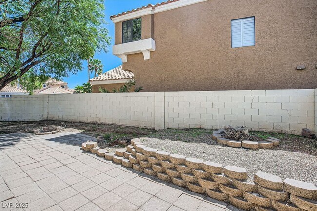 Building Photo - 7705 Wolf Creek Rd