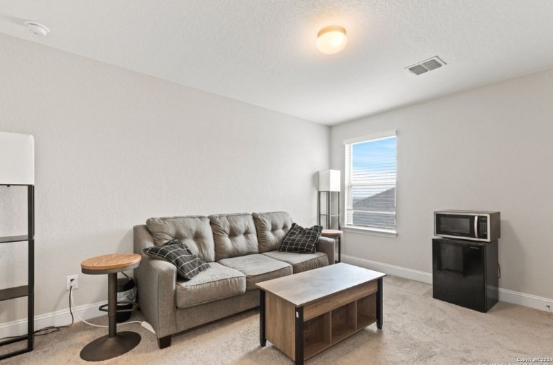 Building Photo - 10606 Briceway Ace