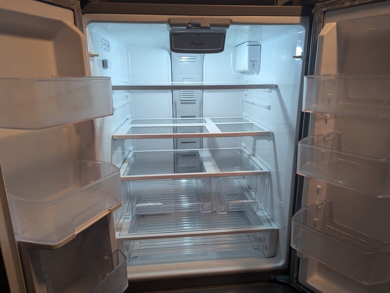 Building Photo - 207 3rd St S