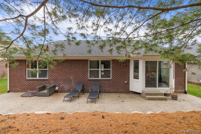Building Photo - 86 Crosbie Ct