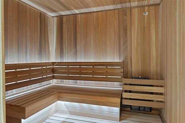 Building Photo - 77 SE 5th St