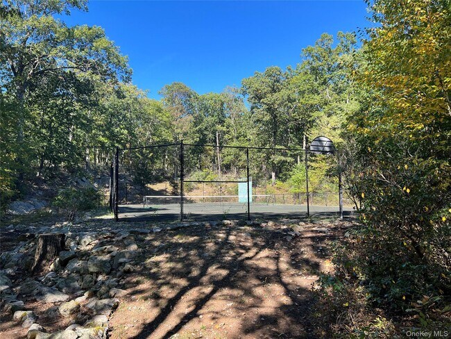 Building Photo - 76 Whippoorwill Pond Rd