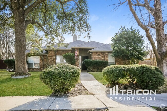 Building Photo - 1402 Baker Dr