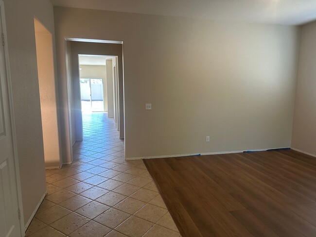Building Photo - 3Bed/2bath Single Story Temecula - Crowne ...