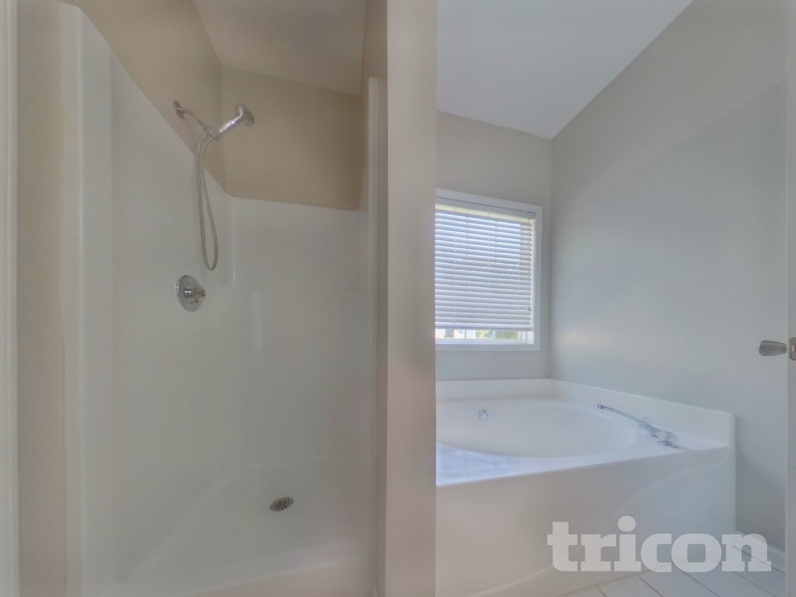 Building Photo - 2054 Laird Rd