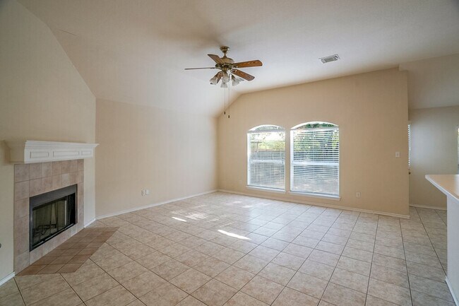 Building Photo - 4439 Hunters Lodge Dr
