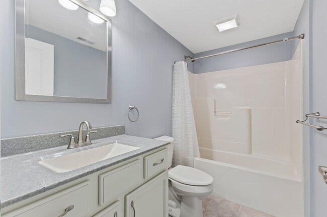 Building Photo - 2419 Destiny Ct E
