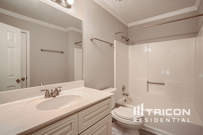 Building Photo - 1010 Maidstone Ct